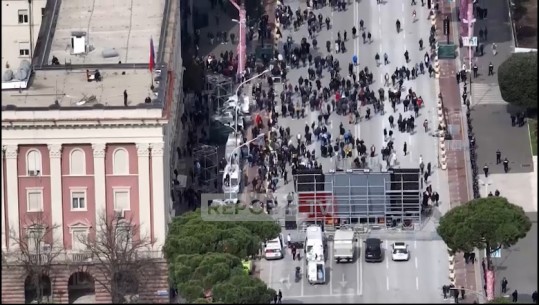Report Tv sjell pamjet me dron, ja sa qytetarë i janë përgjigjur thirrjes së Berishës për të protestuar