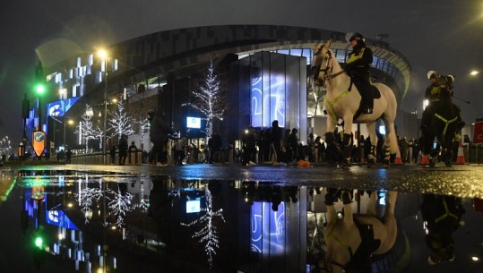 ZYRTARE/ Shtyhet fillimi i ndeshjes Tottenham - Milan në Champions League