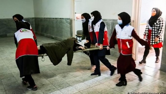 Iran/ Mbi 100 të arrestuar lidhur me valën e helmimit të vajzave