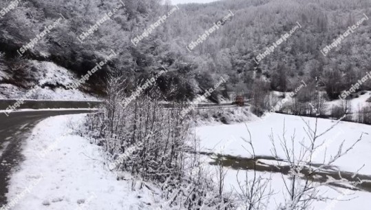 VIDEO/Ulen temperaturat, edhe Malësia e Krujës mbulohet nga petku i dëborës