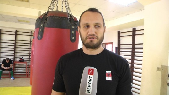 Brezi i parë në boksin profesionist? 'Titani' shqiptar Nelson Hysa përballet sonte me kampionin afrikan: Të ketë kujdes nofullën