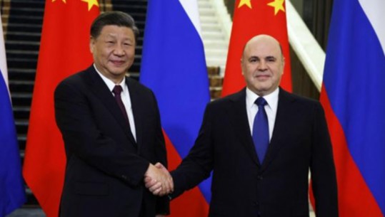 Xi Jinping bisedime me kryeministrin rus: Bashkëpunimin ekonomik pavarësisht sanksioneve, shkëmbimeve me vlerë 200 miliardë