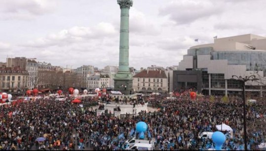 Vazhdojnë protestat masive në Francë pasi Macron zotohet të vazhdojë me reformën e pensioneve