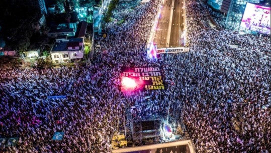 Netanyahu shkarkon ministrin e Mbrojtjes, protesta masive në Izrael, mijëra njerëz në rrugë! Herzog: Ndaloni reformën në drejtësi! SHBA: Të shqetësuar