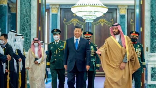 Kina mbështet bisedimet mes Arabisë Saudite dhe Iranit