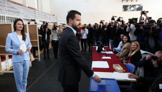Në garë për t’u bërë President i Malit të Zi, Milatoviç harron kartën e identiteti! Shkon në shtëpi dhe rikthehet për të votuar