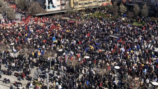 Sheshi 's'po i zë' marshuesit e shumtë në Prishtinë