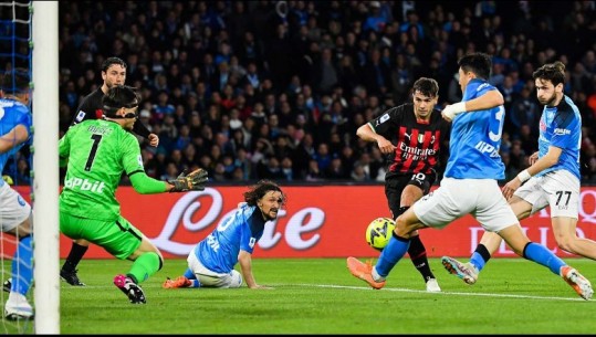 Milan shkatërron Napolin 4-0, Inter jashtë zonës Champions league