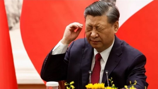 Në gazetën e partisë harruan të vendosin emrin e Xi Jinping në një shkrim, tërhiqen urgjent për t'u shkatërruar tre milionë kopje! Gati masat