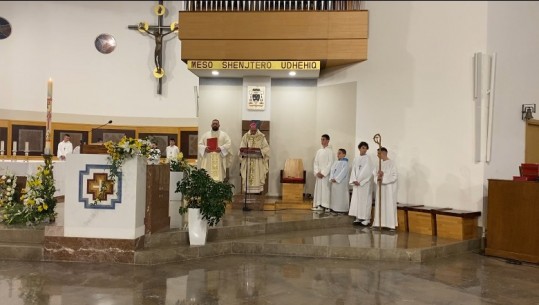 Katolikët kremtojnë Pashkët në Lezhë, Ipeshkvi Vitale: Njerëzit të jenë më afër kishës të cilën e ka themeluar Jezusi