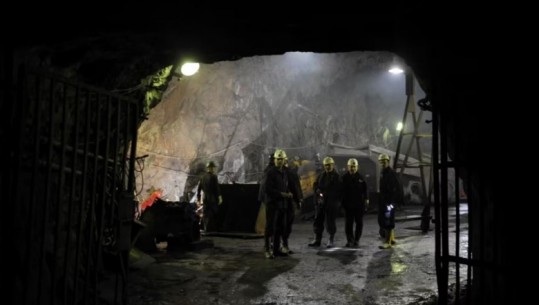 Të ngujuar që prej mëngjesit, nxirren 40 miniatorët e ngecur në minerën e Trepçës në Kosovë