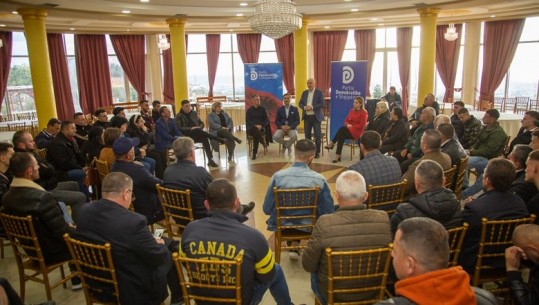 Roland Bejko takim me demokratët: Ndryshimi i Tiranës, emergjencë kombëtare! T’i japim fund keqqeverisjes së Veliajt