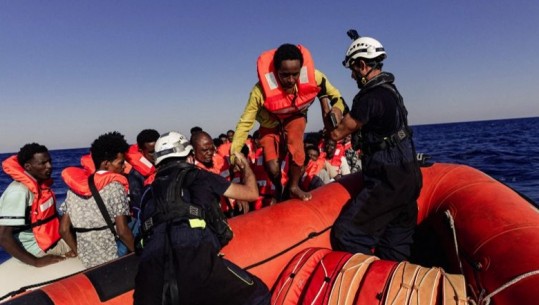 Italia shpall gjendjen e jashtëzakonshme për ‘mbingarkesë të emigrantëve’