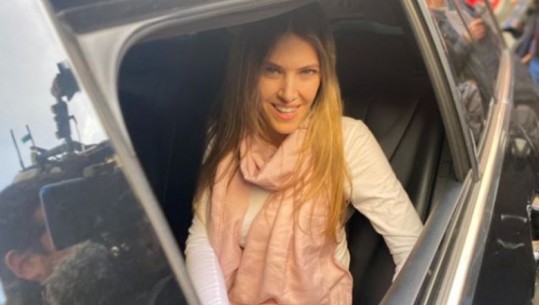 Skandali i KatarGate, eurodeputetja greke Eva Kaili del nga burgu: Jam shumë e lumtur, më pret vajza! Beteja me të padrejtën vazhdon