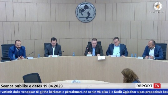 Koalicioni Berisha-Meta kërkoi që të hiqen logot e partive nga fleta e votimit, KAS e rrëzon
