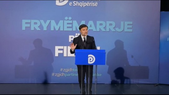 Alibeaj prezanton kandidaten e PD për bashkinë e Fierit, akuza ndaj Berishës: Bashkimi i demokratëve nuk u bë sepse ai kërkonte nënshtrim