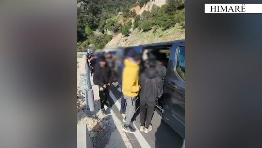 VIDEO/ Po transportonin emigrantë të paligjshëm, vihen në pranga 4 persona në Himarë, mes tyre edhe një 18-vjeçar