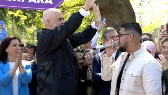VIDEO/ Rama kërcen me socialistët në Elbasan me këngën e fushatës: Na akuzuan se po promovojmë tallavanë, ata që dëgjojnë atë që del nga zorra qorre