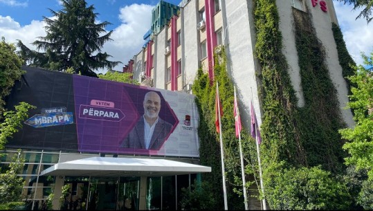Mero Baze: Socialistët duhet të konfirmojnë qëndrimet e SHBA për Berishën 