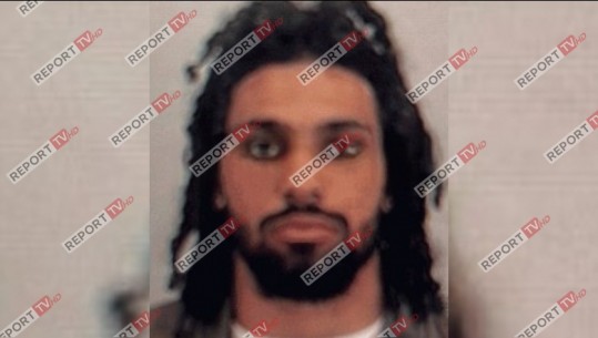 Me flokë të gjata, të kapur gjysmë bisht, del një foto e re e ekzekutorit të Ardian Nikulajt