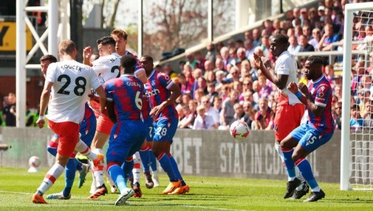 7 gola në Londër, Crystal Palace 'show' me përmbysje kundër West Ham (VIDEO)