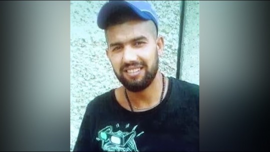 Vdekja e të arrestuarit për vjedhje, Jani Rustemaj, Prokuroria e Tiranës nis hetimet! Familja shkon me makinën e funeralit për protestë te ministria e Drejtësisë