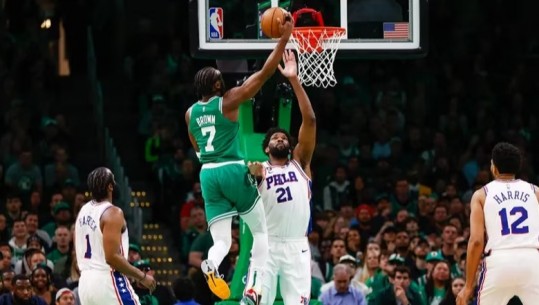 NBA/ Celtics dominojnë 76ers, Boston barazon serinë e gjysmëfinaleve