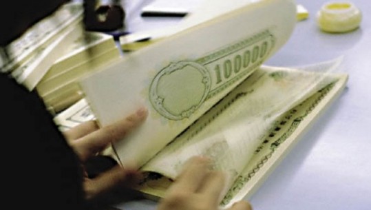 Tregu i letrave me vlerë të qeverisë 38 miliardë në mars, si po ulen normat e interesit