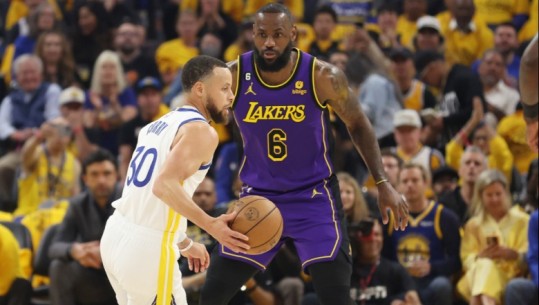 NBA/ Thompson dhe Curry vendimtar, Warriors barazojnë serinë kundër Lakers