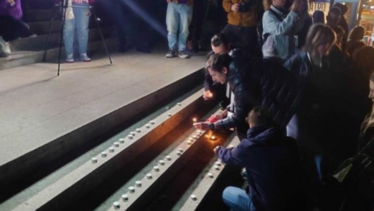 Kosova solidarizohet me viktimat në Beograd: Liderët ngushëllojnë, qytetarët ndezin qirinj