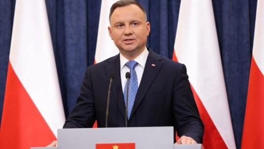Presidenti i Polonisë vizitë dy ditore në Shqipëri, do pritet me ceremoni shtetërore nga Begaj (Axhenda)