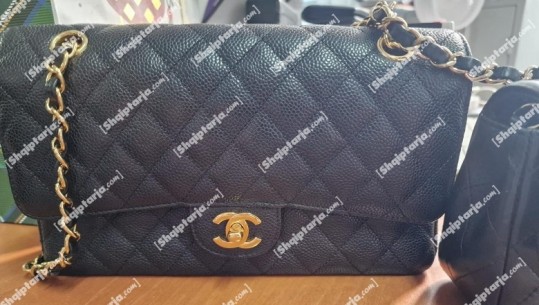 Si u zbulua mashtruesja në Tiranë, e denoncoi shoqja që i kërkoi çanta origjinale 'Chanel' për dyqanin e saj, ekspertët kuptuan se ishin false