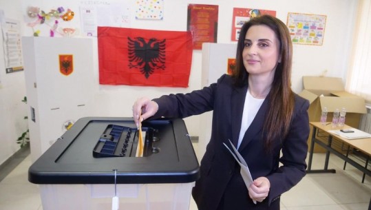 Voton Sako në Durrës: Të gjithë në zgjedhje për të vendosur të ardhmen e qytetit