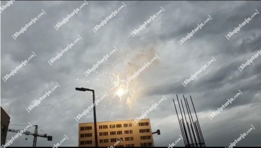 Pa dalë ende rezultati, Blerim Shera feston me fishekzjarre në Vorë