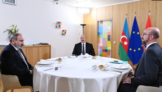 Pas rritjes së tensioneve, liderët e Armenisë dhe Azerbajxhanit takohen në Bruksel