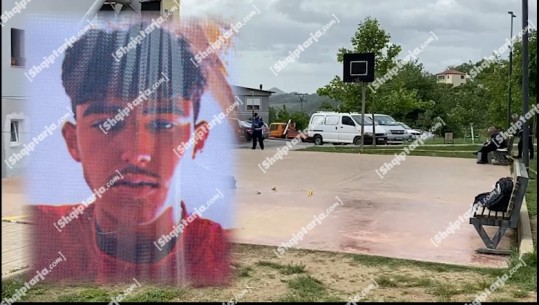 Vrasja e 15-vjeçarit në Gramsh, qytetarët i japin lamtumirën Fatjon Bicit! Drejtoresha e shkollës: Mbeti i vrarë se hyri të ndajë sherrin! Autori s`njihej si problematik 