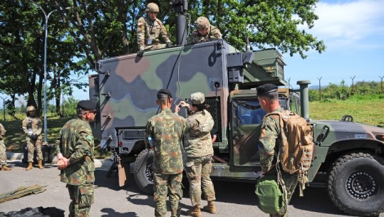 FOTO/ Ambasada e SHBA tregon detajet e superstërvitjes të NATO-s në Shqipëri