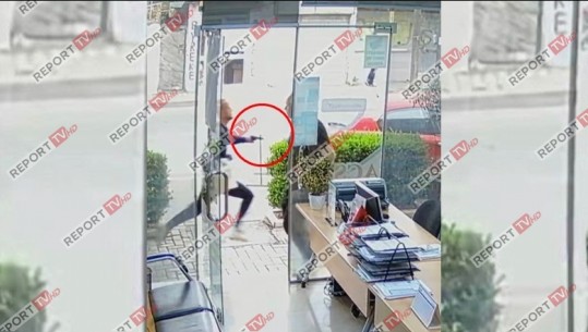 Vrasja në Kavajë, Report Tv siguron foton e autorit pas ekzekutimit të Arian Gosës! Me pistoletë në dorë duke u larguar
