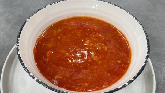 Supë me domate dhe oriz nga zonja Albana