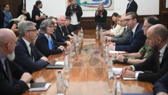 Tensionet në veri të Kosovës, Vuçiç takohet me ambasadorët e QUINT-it: Të tërhiqen urgjent kryetarët nga bashkitë false! Takime edhe me përfaqësus rusë dhe kinez
