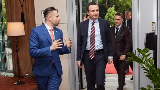 Kurti ndryshon mendje, shkon në Forumin e Sigurisë në Bratislavë ku BE kishte parashikuar takim me Vuçiç! Mungon presidenti serb