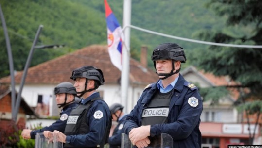Tensionet në veri, ministria e Jashtme e Kosovës: Qytetarët të shmangin udhëtimet në Serbi! Osmani takon Scholz e Macron në Moldavi