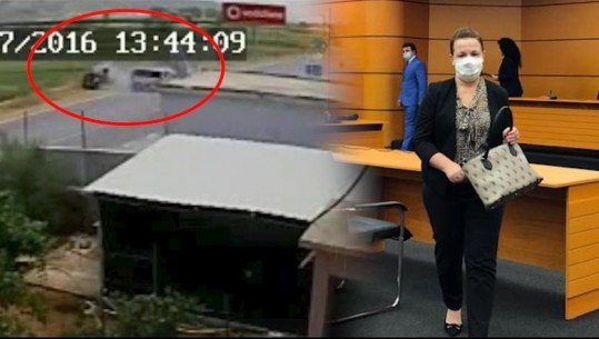 Videoja e aksidentit me 3 viktima, Irena Brahimi shpalli të pafajshëm shkaktarin me furgon gri, KPA vendos për fatin e saj! Gjyqtarja: Nuk duket qartë 