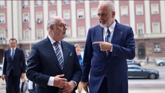 Rama ndan fotot nga takimi me presidentin estonez në Tiranë: Kënaqësi të pres për herë të parë Alar Karis