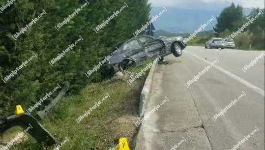 Aksident në Gjirokastër, përplasen dy mjete, ‘Benzi’ del nga rruga, tre të plagosur (VIDEO)