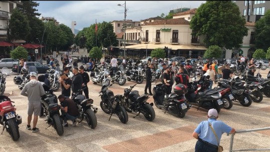 Festivali i motorëve në Korçë 'bën bashkë' mbi 600 motoçiklistë nga Shqipëria, Greqia, Kosova dhe Maqedonia e Veriut