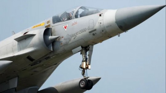 Rriten sërish tensionet, Tajvani ‘përplas’ forcat ajrore e detare me Kinën! 10 avionë luftarakë të Pekinit patrullojnë në kufi të ishullit