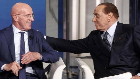 Arrigo Sacchi: Isha në Serie B dhe Berlusconi më zgjodhi mua, kisha liri totale në Milanelo! Ndalimi i seksit dhe shakaja për avokatin