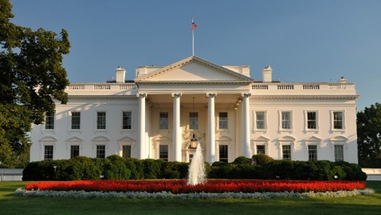  Shtëpia e Bardhë: Biden nuk është i përfshirë në aktakuzën ndaj ish-presidentit