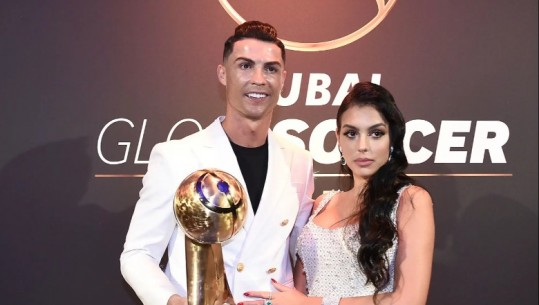 Firma për divorcin, çfarë përmban marrëveshja për ndarjen e Ronaldos me Georginën